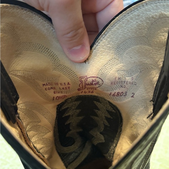 Vintage Justin Boots Black Leather Western Boots - Picture 7 of 9